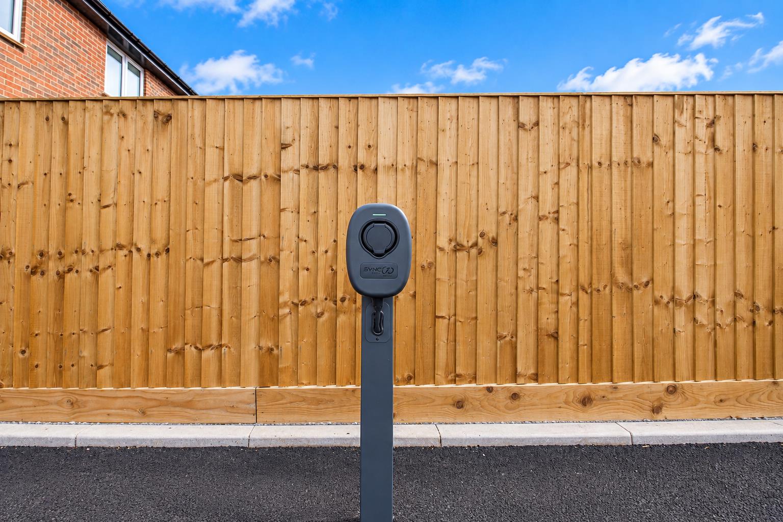 Lacaune Close, Whitehouse, Milton Keynes